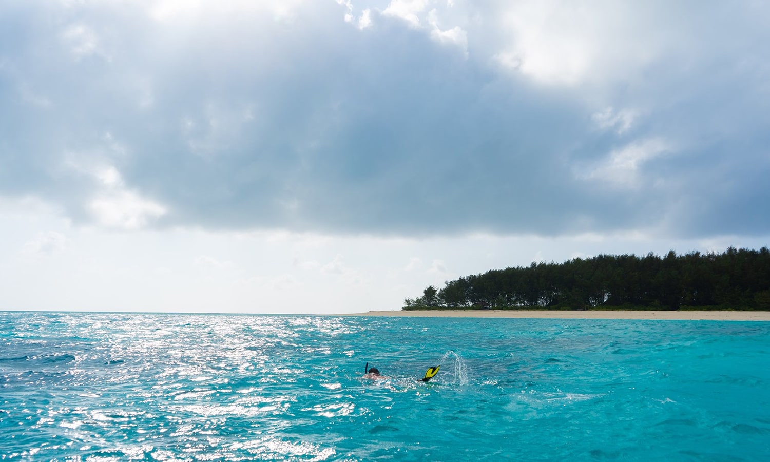 Snorkeling-At-Mnemba-Atoll-01