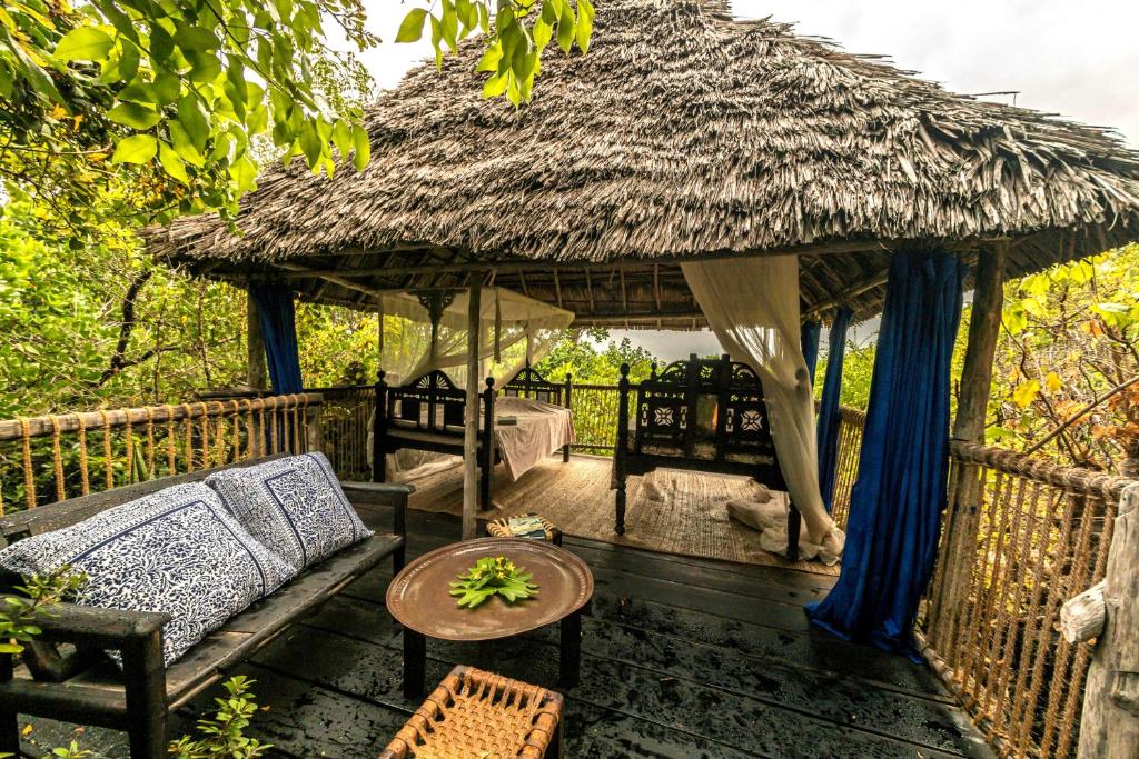 Chole Mjini Tree House Lodge1