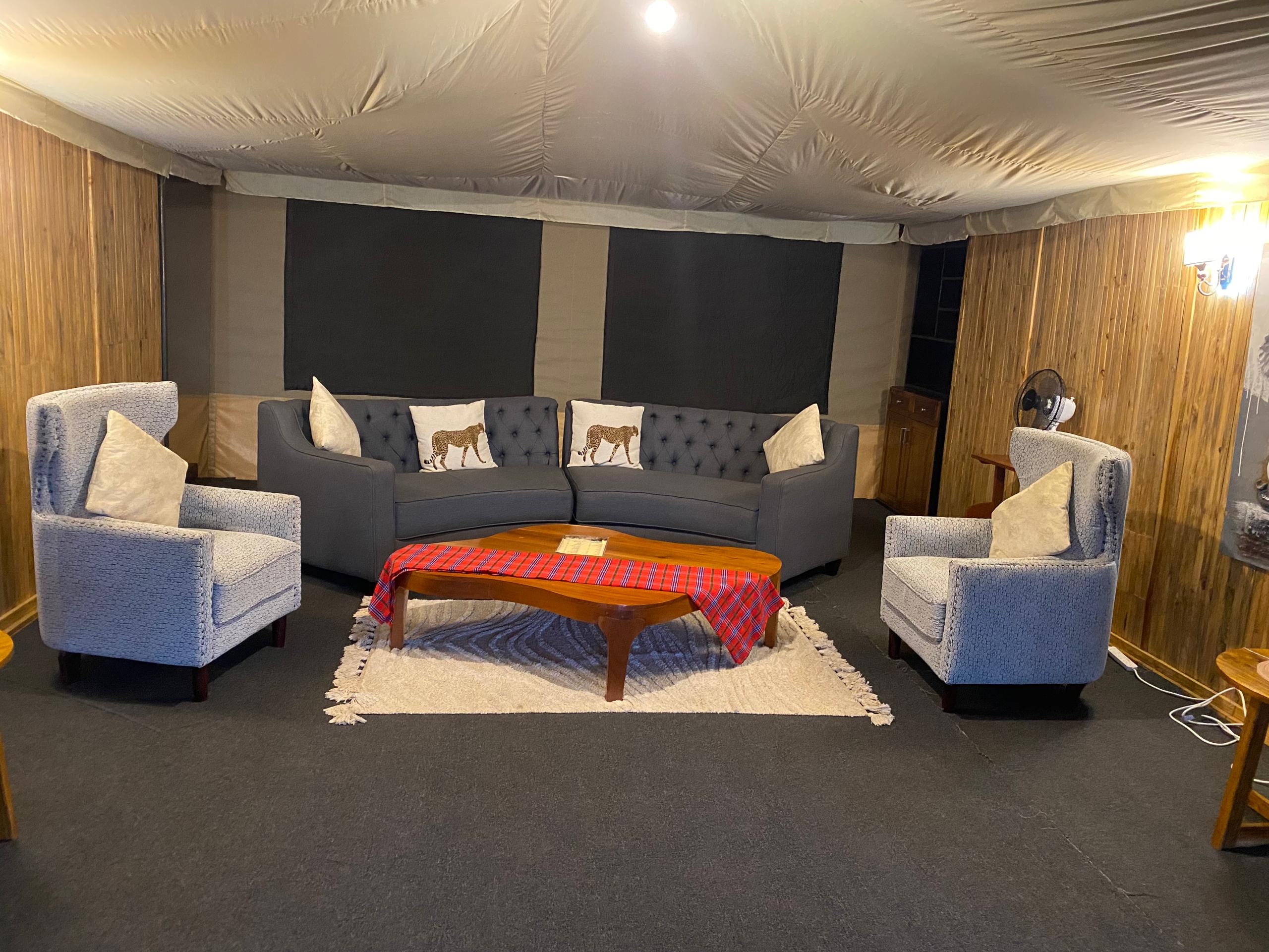 golden safari camp