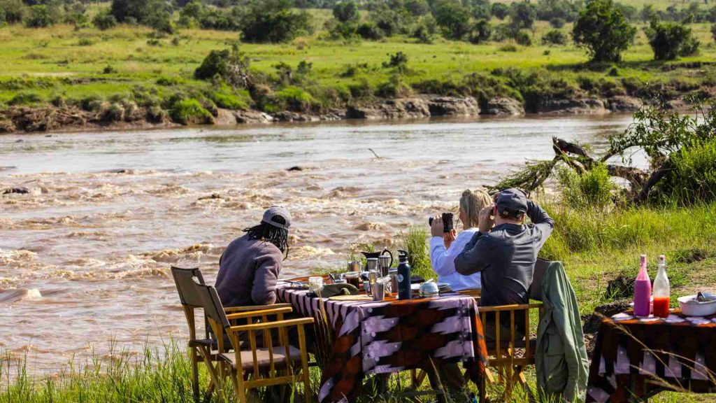 best place to stay in Serengeti safari accommodation guide showing Serengeti safari lodges and regions
