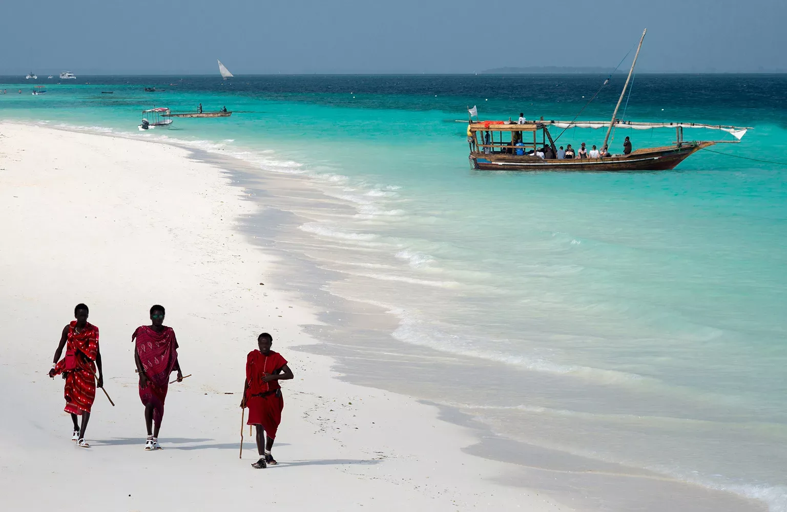 Tanzania major attractions Serengeti Ngorongoro Zanzibar Kilimanjaro safari wildlife guide